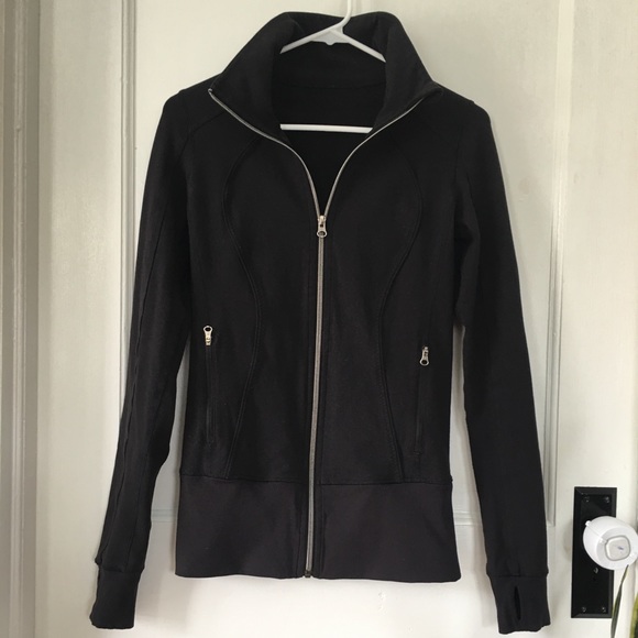lululemon athletica Jackets & Blazers - ❤️ Lululemon full zip up  with thumbs hold